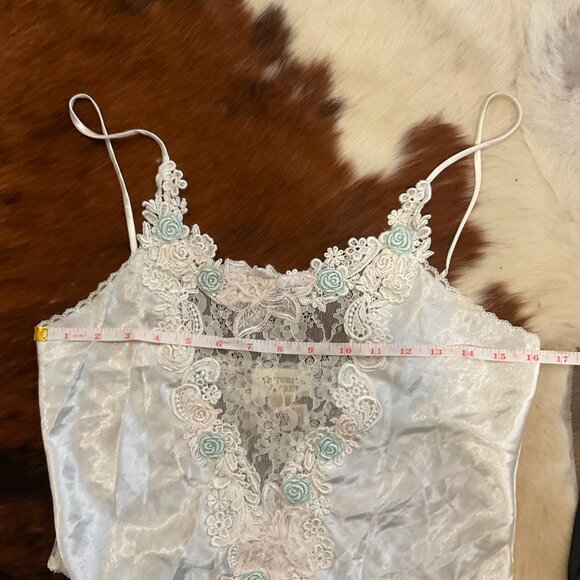 vintage Victoria's Secret Satin Lace Teddy Bodysuit Floral lingerie Size S White - Picture 6 of 6